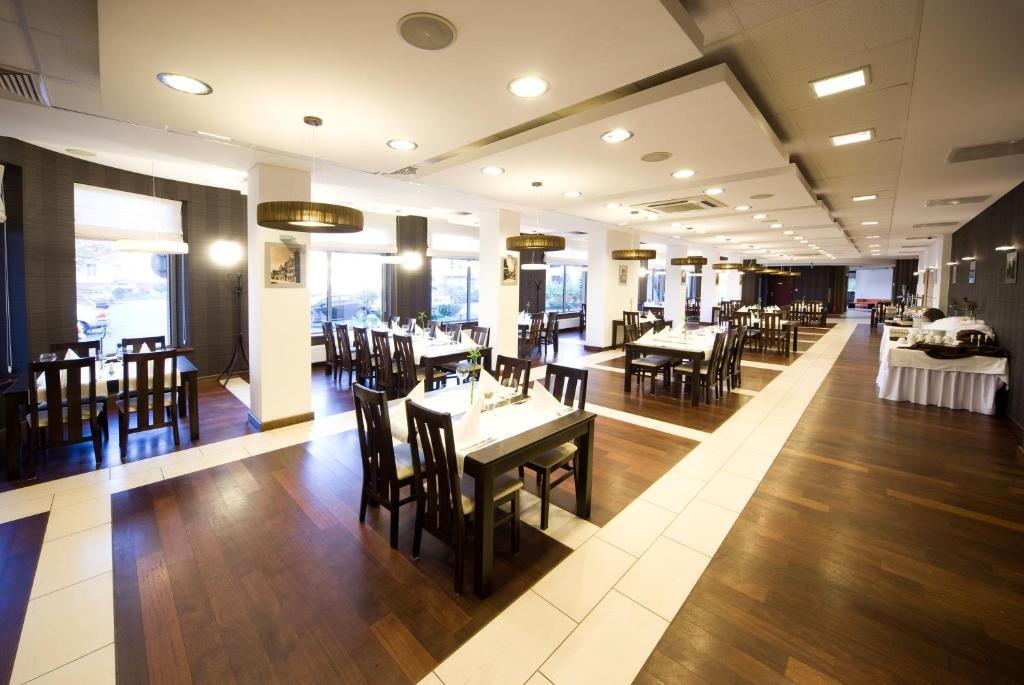 Hotel Centrum 크비드진 외부 사진