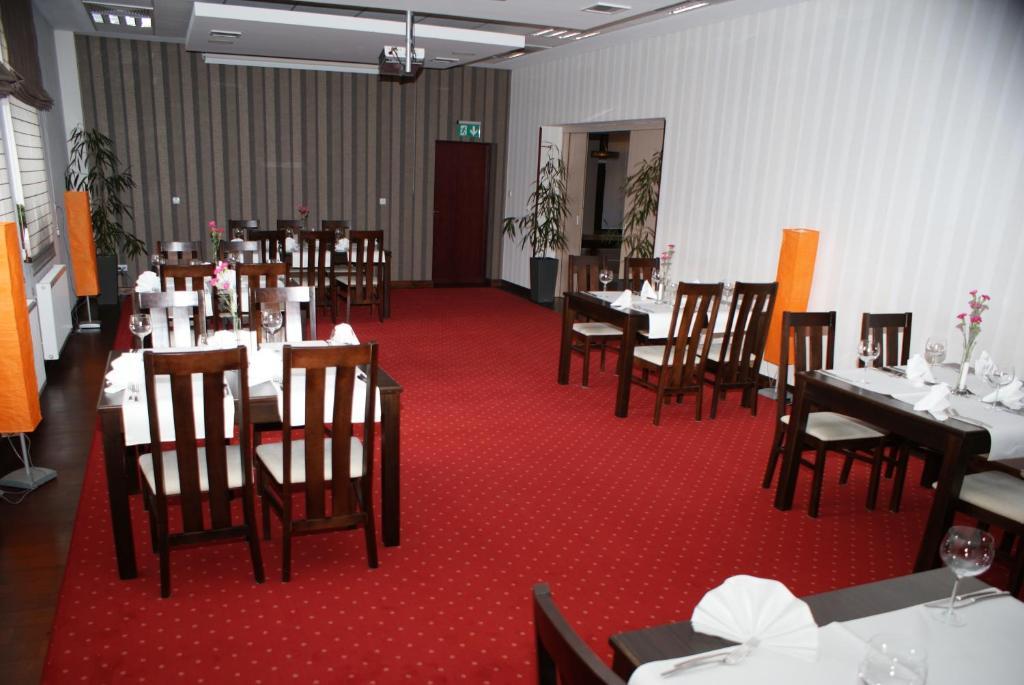 Hotel Centrum 크비드진 외부 사진